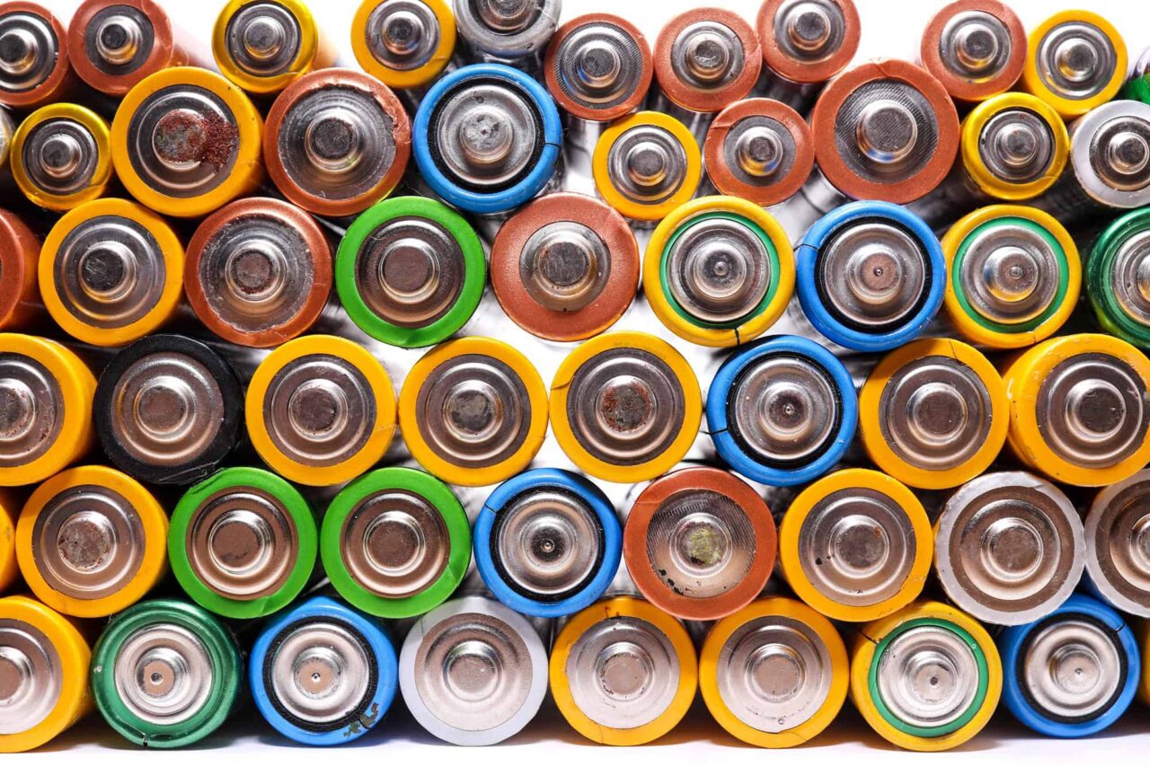 nova-tecnica-barateia-recuperacao-de-litio-de-baterias-usadas