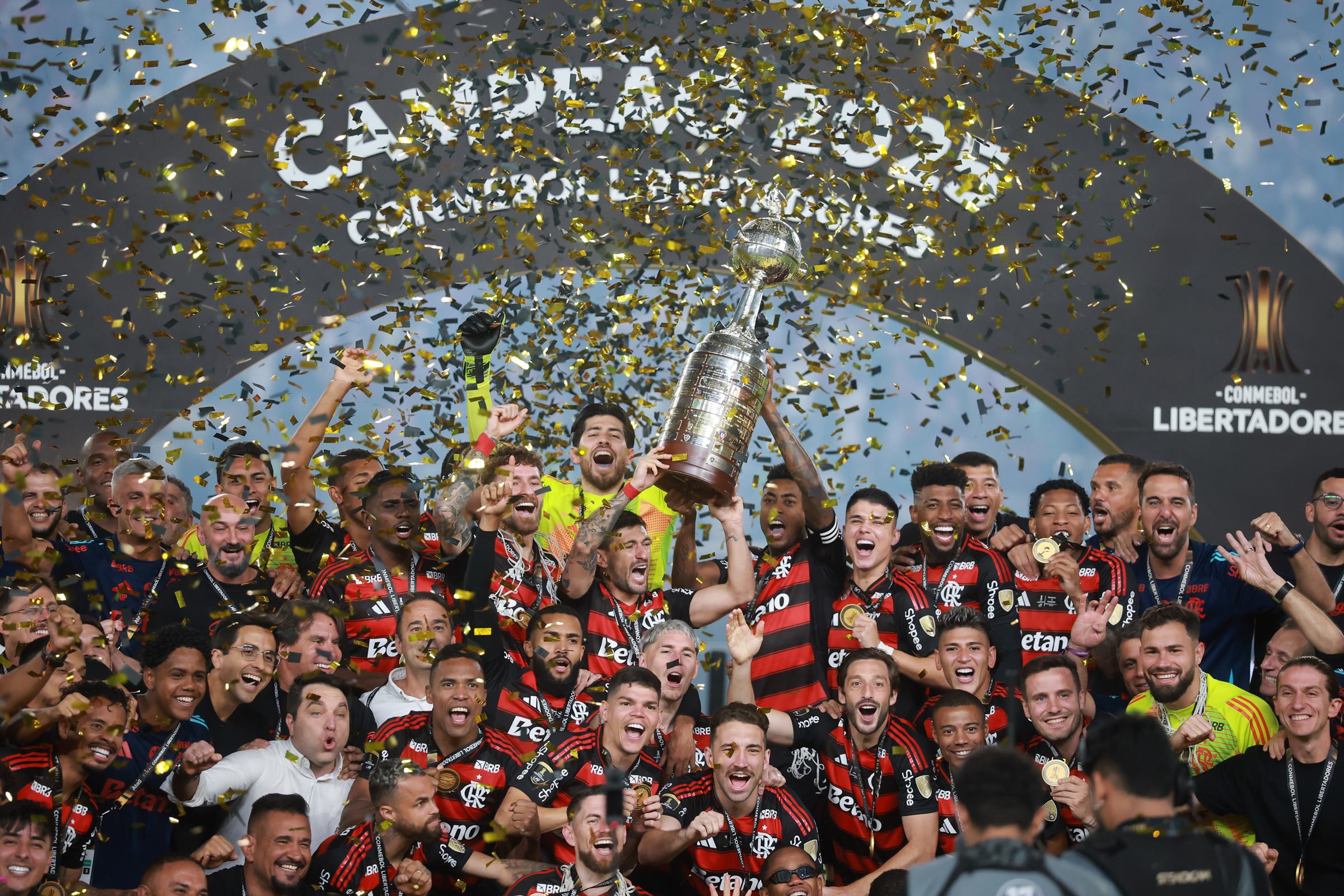 “em-dezembro-de-81”:-a-historia-do-hit-de-rock-que-virou-“hino”-do-flamengo