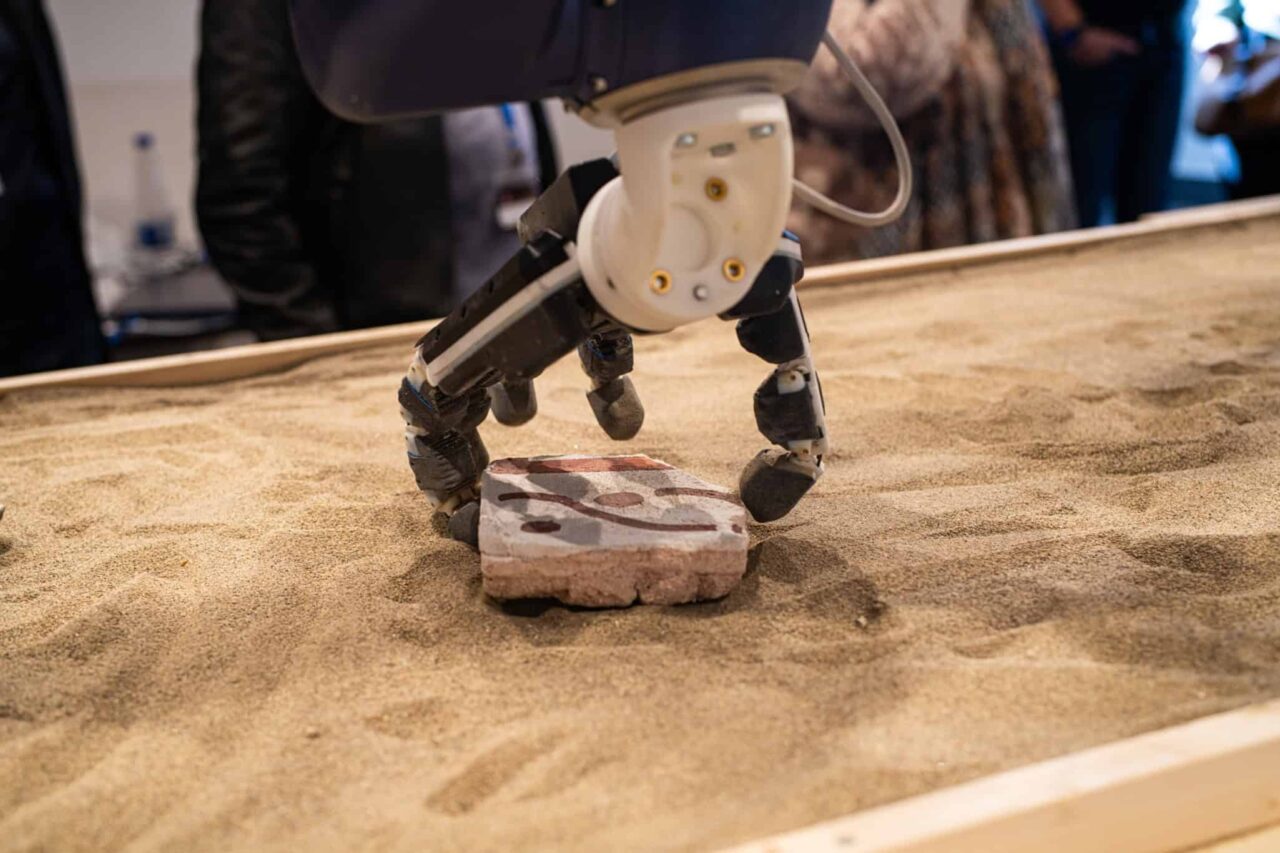 robo-da-maozinha-extra-para-restaurar-afrescos-de-pompeia