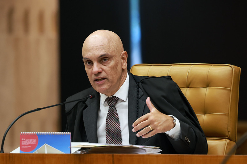 moraes-propoe-que-pms-do-df-paguem-r$30-milhoes-por-omissao-no-8-de-janeiro
