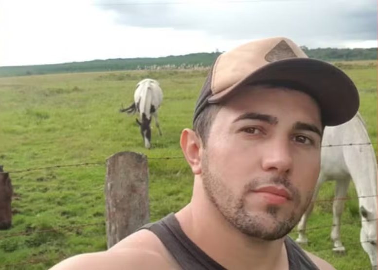 sete-suspeitos-sao-presos-apos-motorista-ser-assassinado-por-engano-enquanto-dormia-com-a-familia