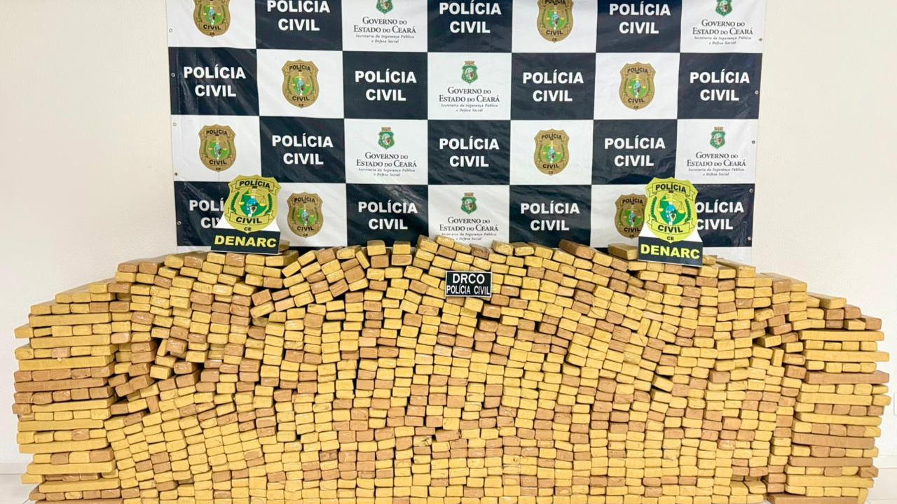 homem-e-preso-com-carga-milionaria-de-drogas-apos-tentar-subornar-policiais-com-r$-100