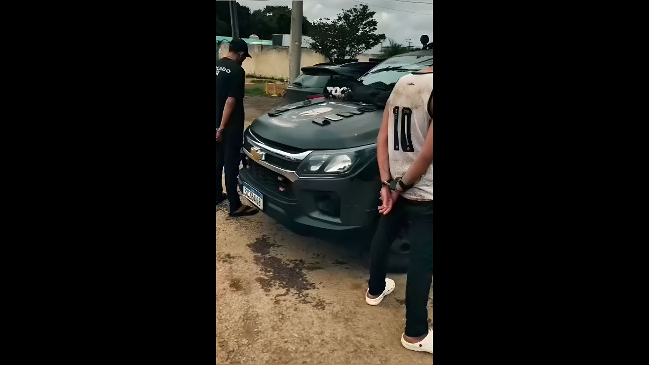 passageiros-sao-ameacados-por-dupla-durante-assalto-a-onibus