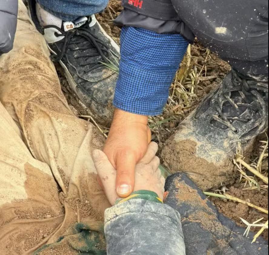 video:-crianca-que-estava-desaparecida-e-encontrada-apos-ser-enterrada-viva