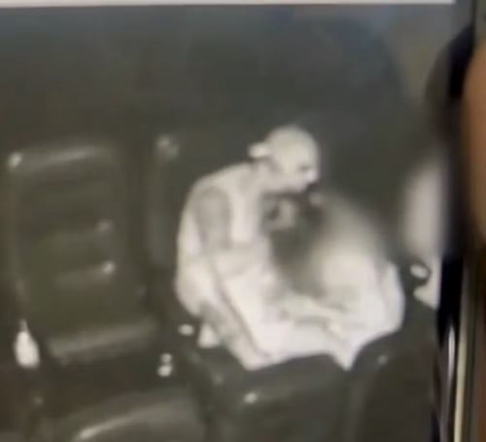 video:-gravida-e-agredida-dentro-de-cinema-pelo-namorado-apos-ligacao-misteriosa