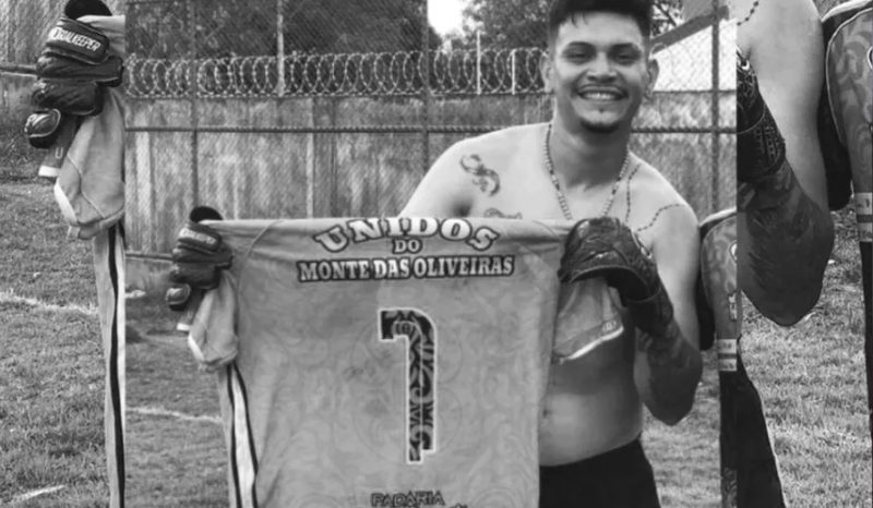 camera-flagra-goleiro-de-futebol-amador-sendo-executado-a-tiros;-veja
