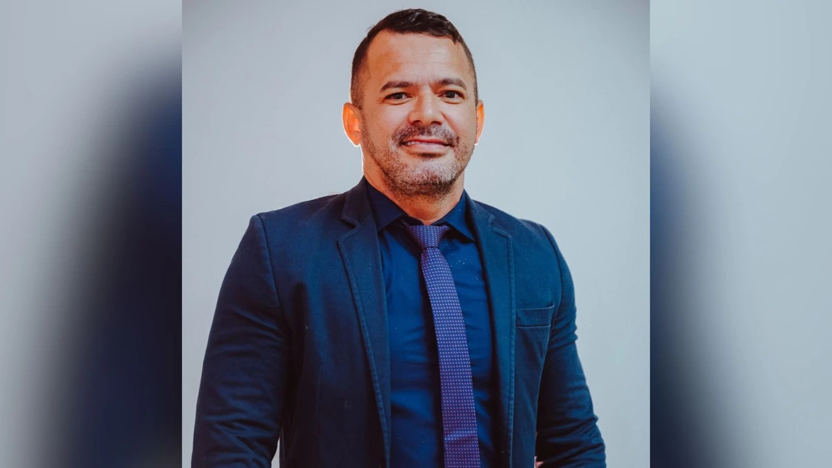 vereador-e-preso-apos-invadir-casa-da-ex-namorada-e-agredir-policiais;-veja-video