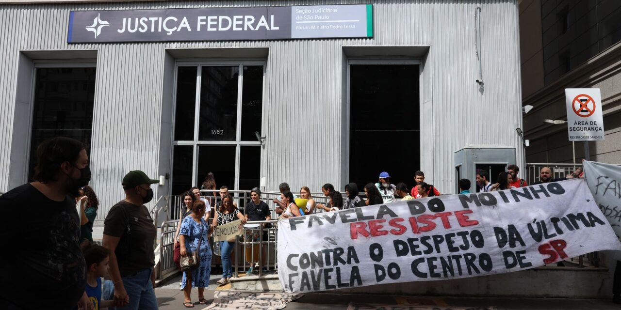 moradores-da-favela-do-moinho-protestam-contra-demolicoes-e-despejos