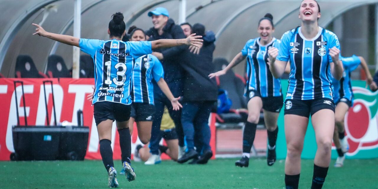 com-emocao,-gremio-e-flamengo-avancam-a-final-da-copinha-feminina