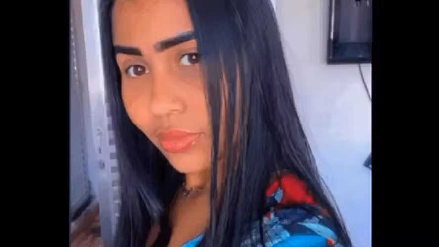 jovem-e-morta-pelo-ex-namorado-na-frente-das-filhas