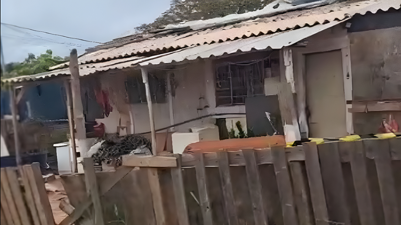 video-mostra-como-ficou-casa-alvo-de-operacao-contra-o-pcc;-veja