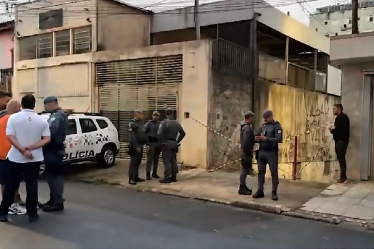 homem-mata-ex-mulher-e-filho-de-4-anos-apos-manter-familia-refem