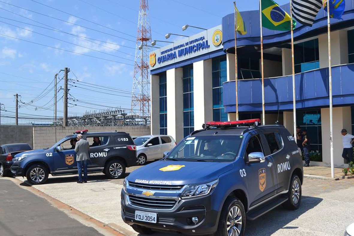 homem-e-preso-apos-atacar-esposa-e-filha-com-golpes-de-faca