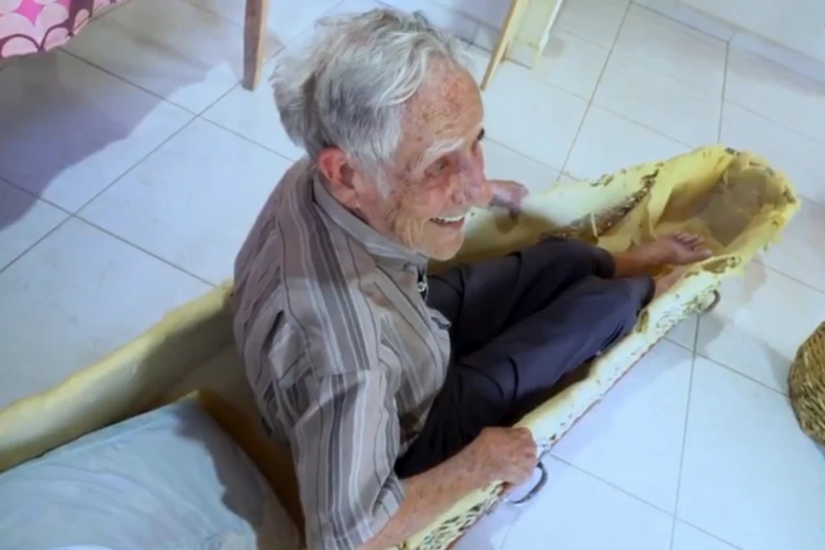 idoso-faz-o-proprio-caixao,-organiza-velorio-e-acaba-surpreendido;-veja-motivo