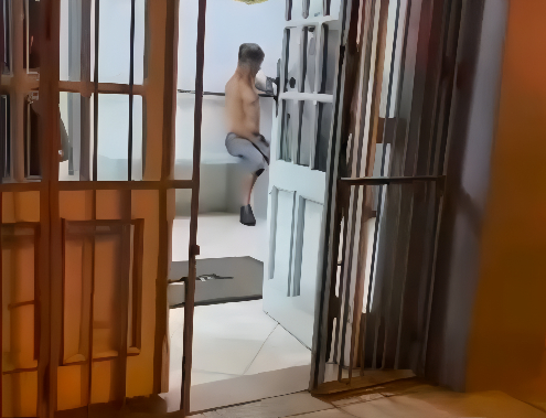 homem-mata-irmao-na-frente-da-mae-apos-discussao-e-motivo-assusta-ate-a-policia