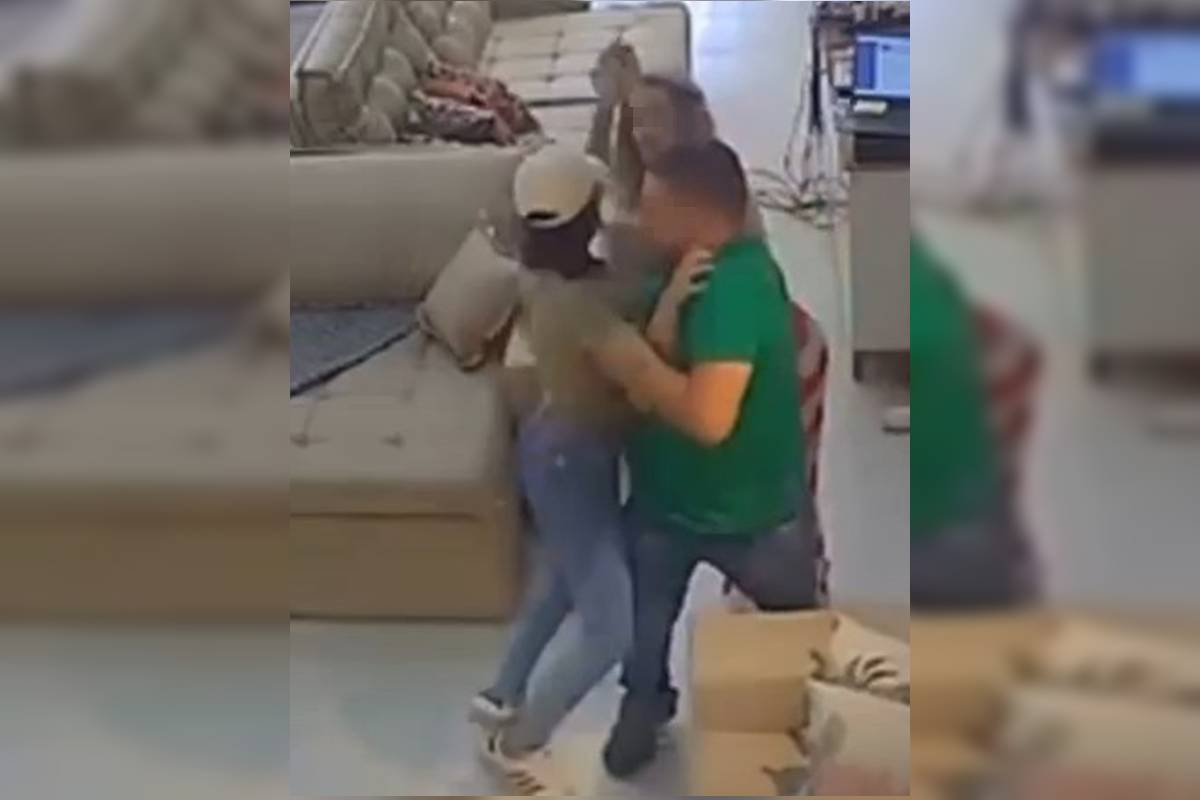 video-mostra-briga-entre-homem,-ex-e-atual-companheira-em-loja-de-moveis