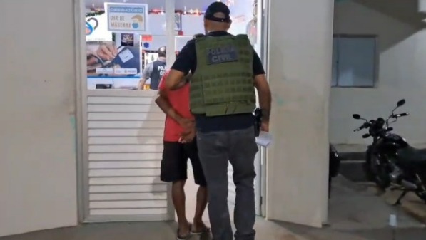 policia-civil-prende-suspeito-apos-denuncia-de-maus-tratos-contra-animal