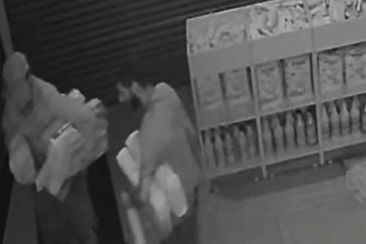 farmacia-na-zona-leste-de-sp-e-invadida-8-vezes-no-ano-novo;-video