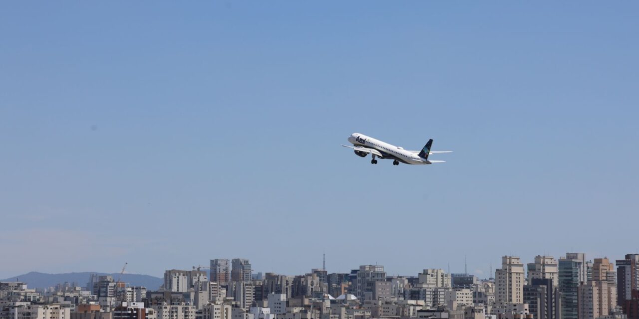 preco-medio-das-passagens-aereas-cai-20%-em-novembro