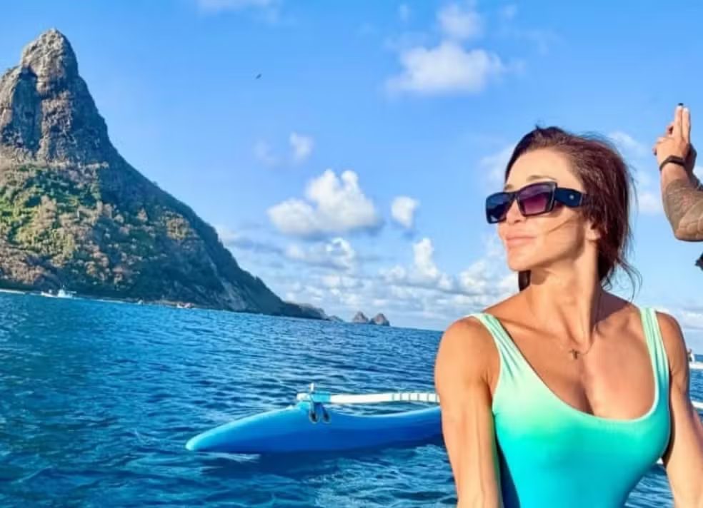 video-mostra-momento-em-que-turista-e-atacada-por-tubarao;-veja