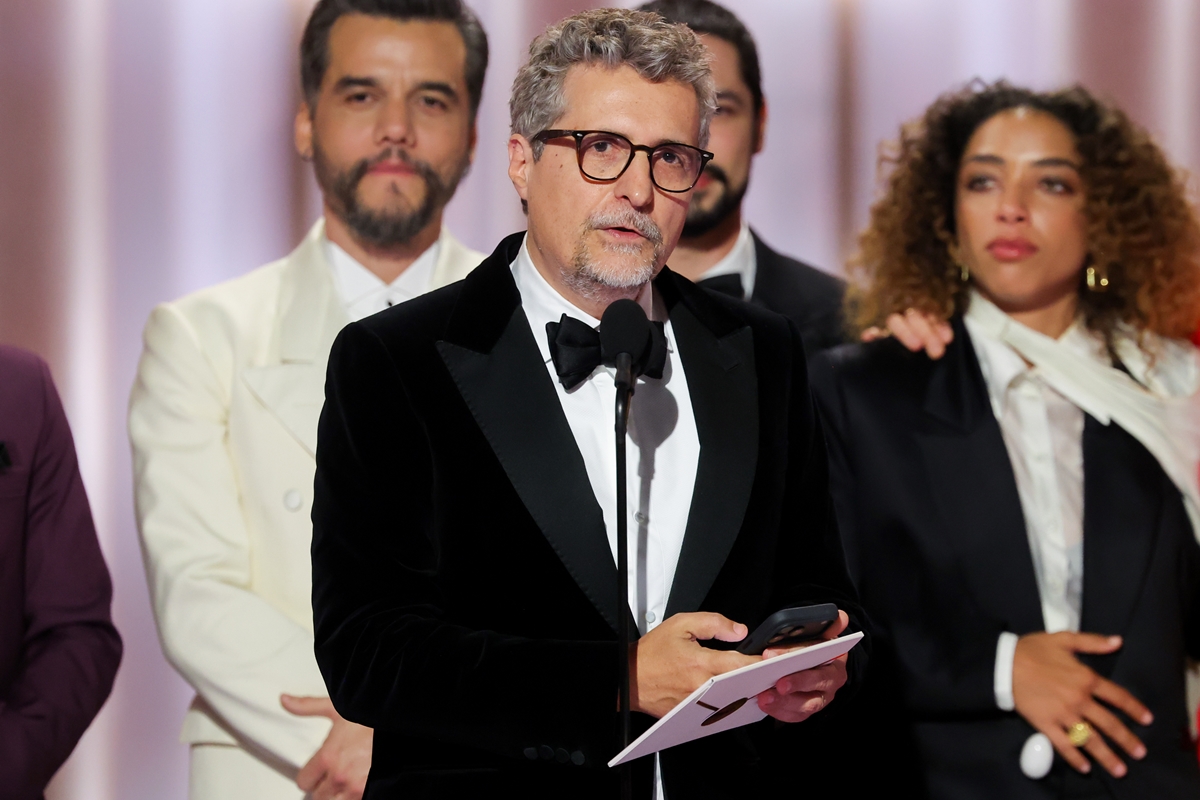 globo-de-ouro:-kleber-mendonca-filho-critica-bolsonaro-e-manda-recado-aos-eua