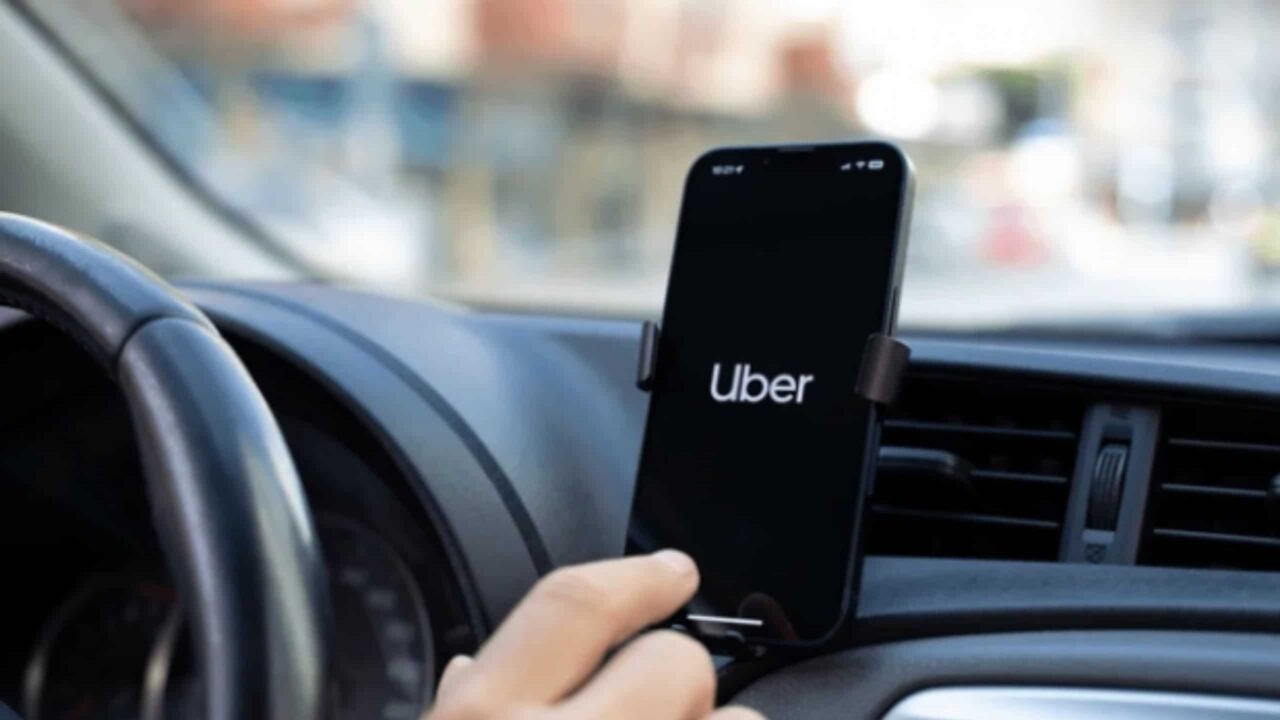 novas-regras-da-uber:-quais-carros-podem-e-nao-podem-ser-usados-em-2026