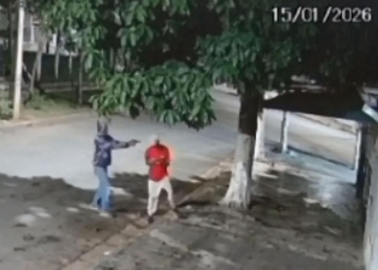 filmado-ao-tirar-vida-de-amigo,-homem-morre-em-confronto-com-policia;-veja-video