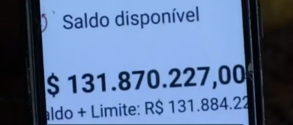 apos-receber-r$-131-milhoes-por-engano,-motorista-de-app-toma-atitude-inusitada