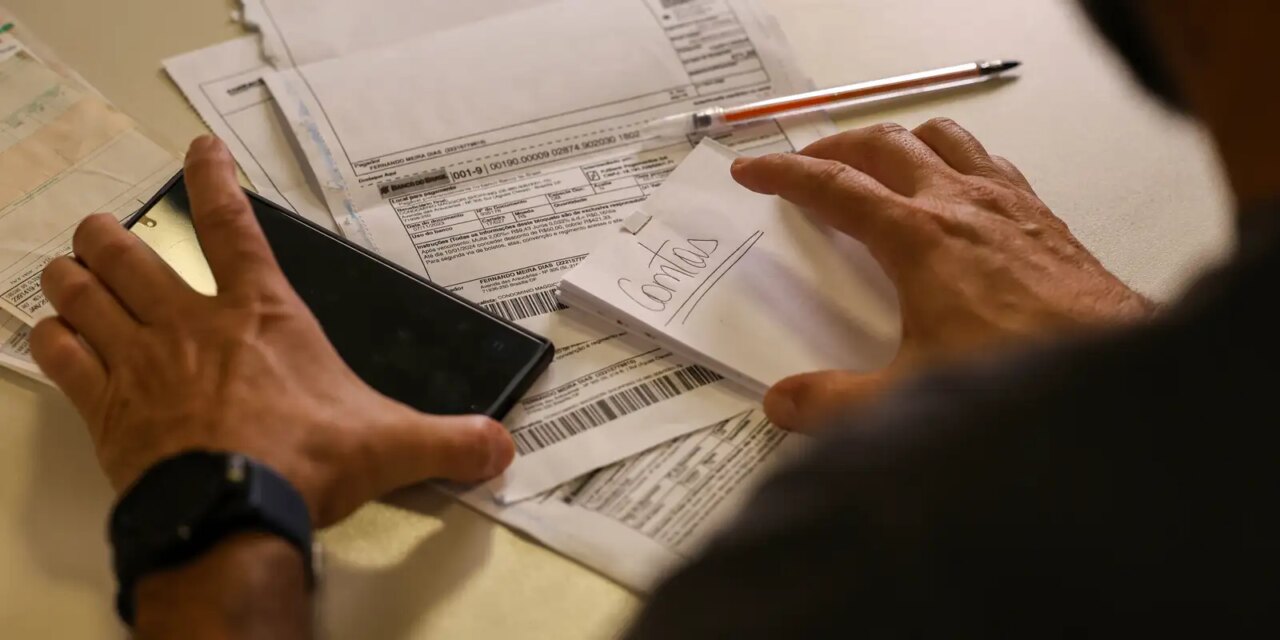 salario-minimo-de-r$-1.621-comeca-a-ser-pago-nesta-segunda