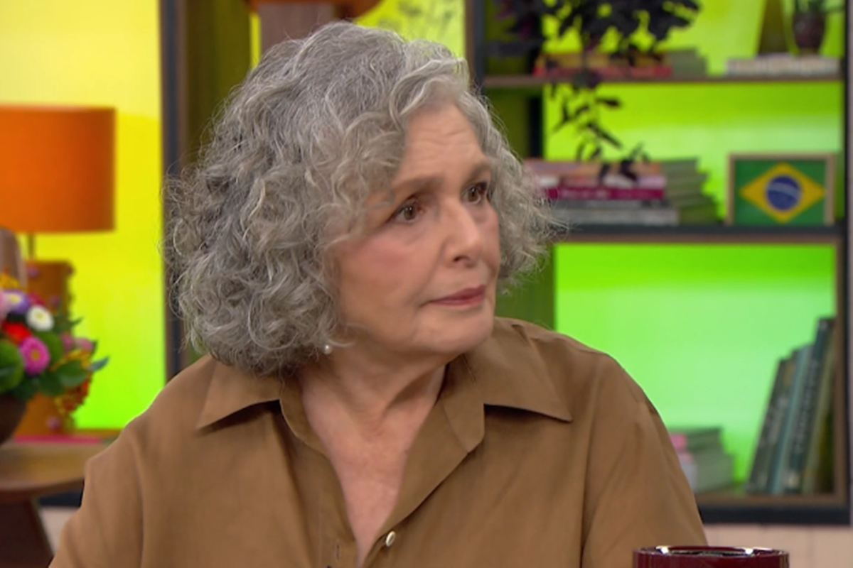 atriz-se-emociona-ao-lembrar-atitudes-com-filho-viciado-em-drogas