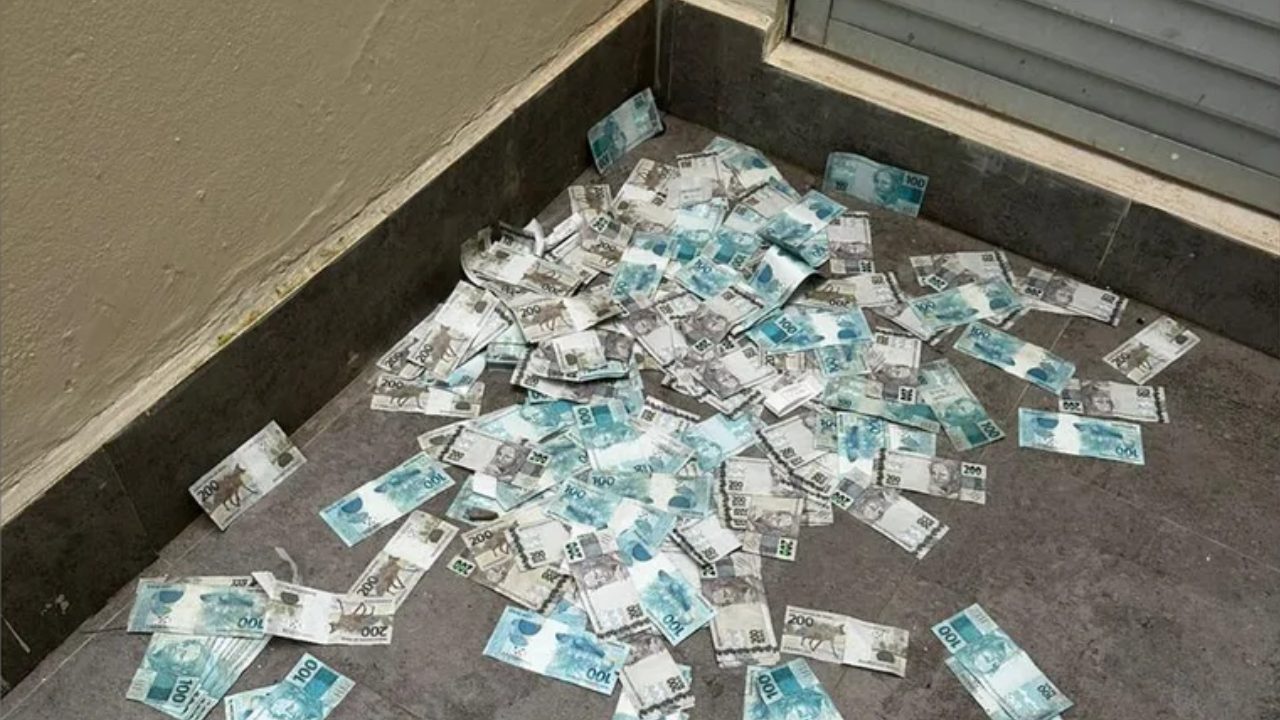 ‘chuva-de-dinheiro’:-pf-recolhe-r$-429-mil-arremessados-de-janela-em-acao-contra-rioprevidencia