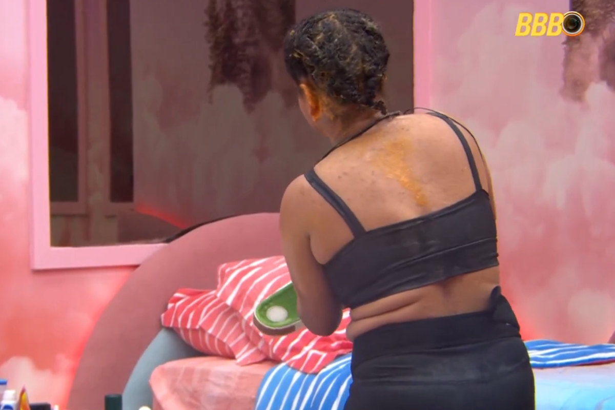 bbb-26:-milena-se-revolta-e-suja-roupas-de-cowboy-com-geleca;-veja