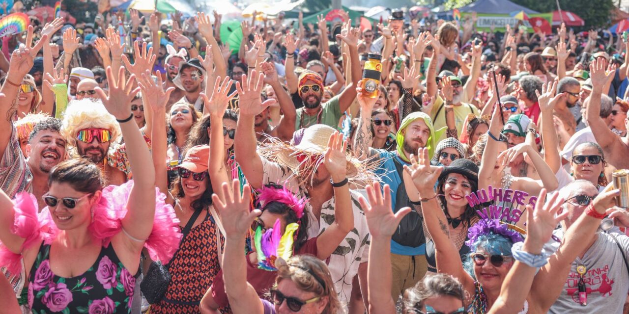 charretinhas-do-forro-mantem-folia-de-resistencia-na-vila-planalto